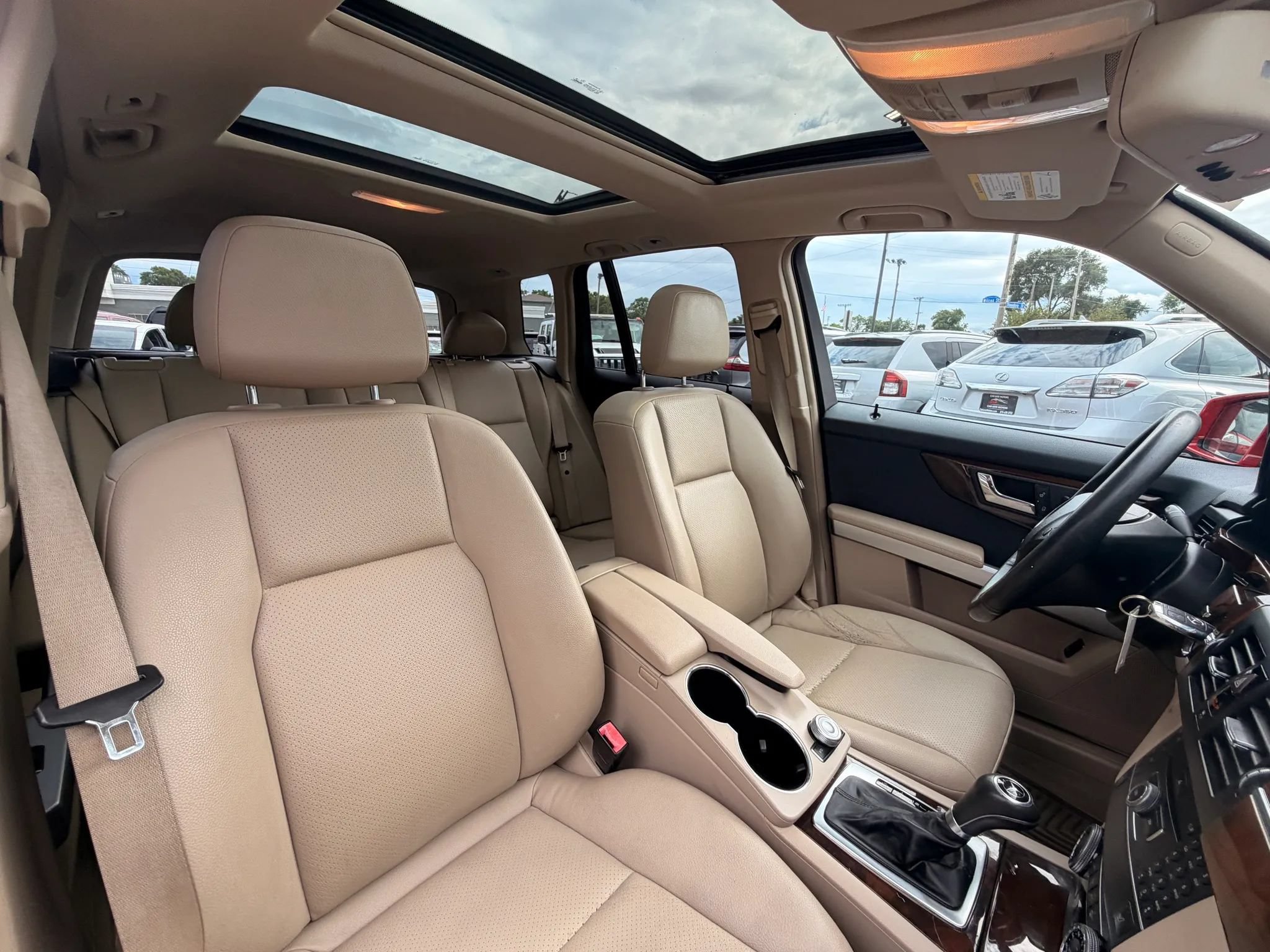 Used 2011 Mercedes-Benz GLK 350 4MATIC image 21