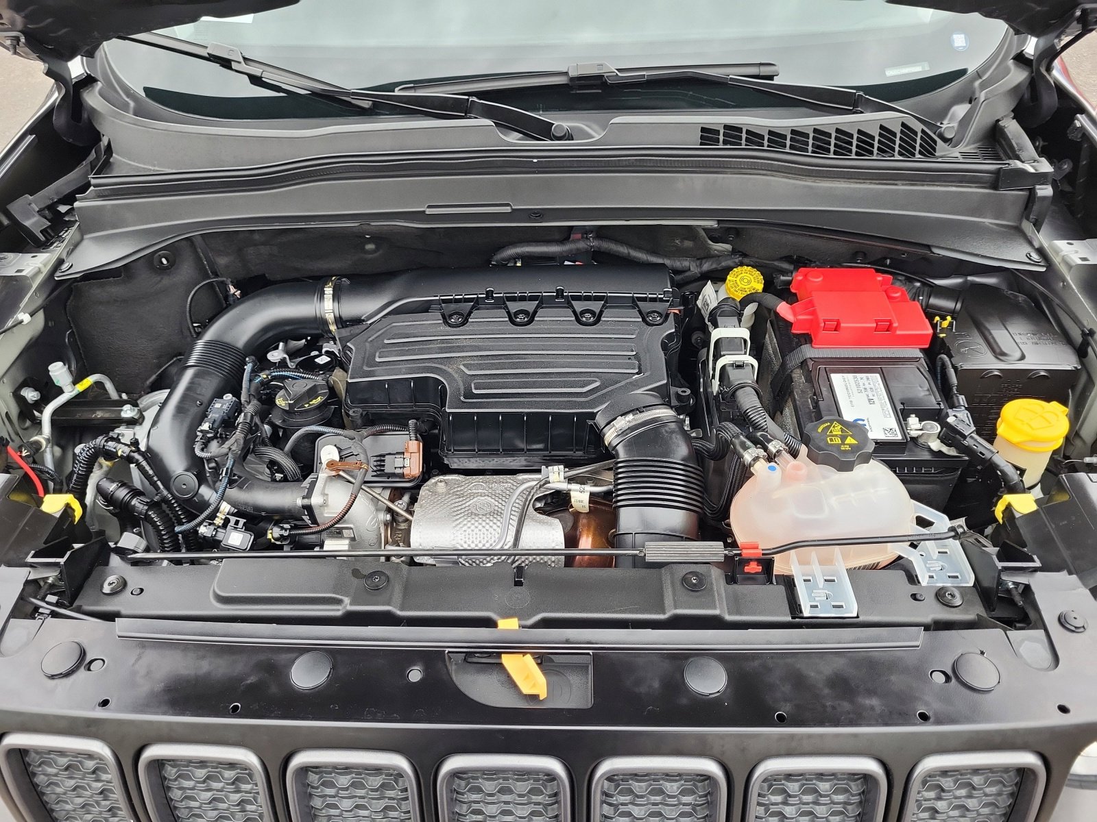 Used 2022 Jeep Renegade Trailhawk w/ Sun/Sound Group image 32