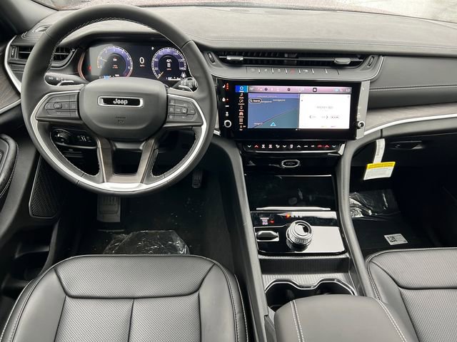 New 2026 Jeep Grand Cherokee Limited image 3