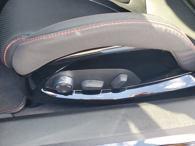 Used 2024 Chevrolet Corvette Stingray Premium Cpe w/ Stealth Interior Trim Package image 8