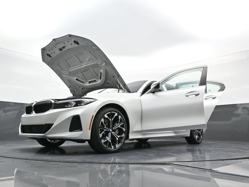 New 2026 BMW 330i xDrive Sedan w/ Premium Package AWD/4WD image 40