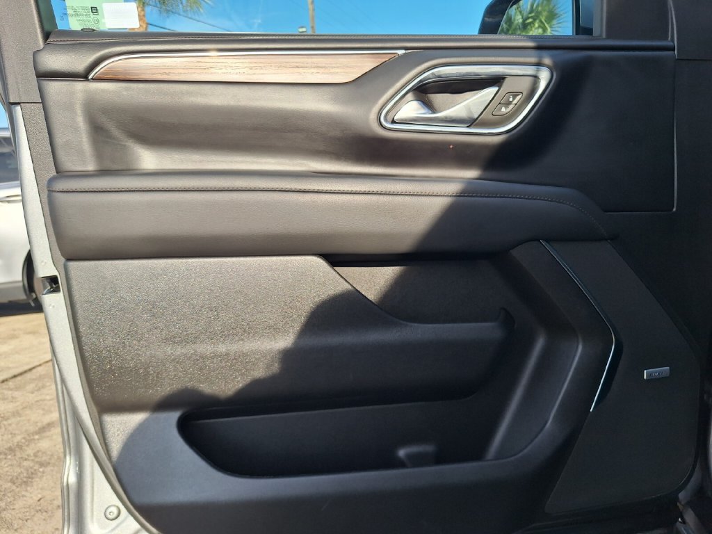 Used 2023 Chevrolet Tahoe High Country RWD image 36