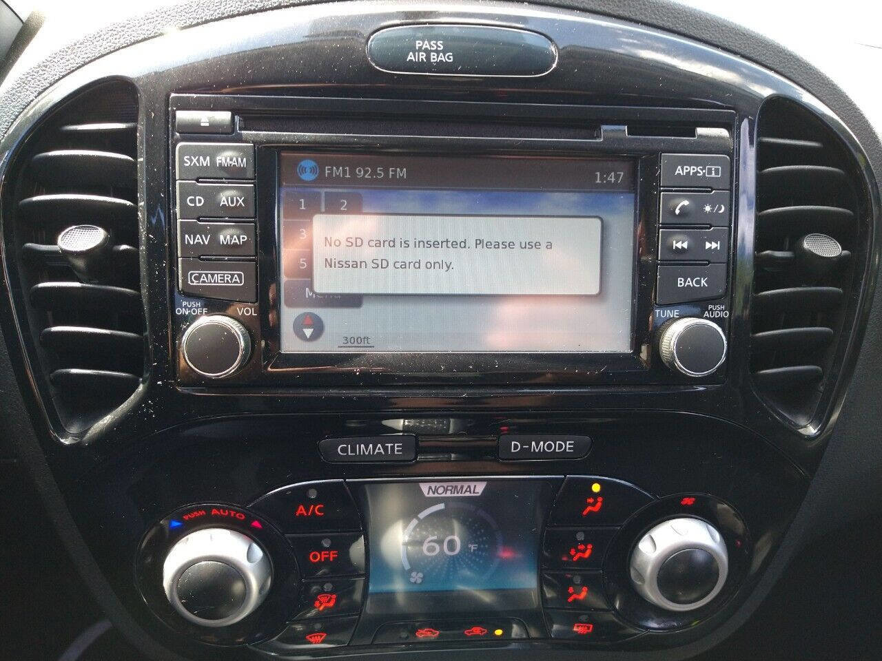 Used 2015 Nissan Juke SV w/ Technology Package image 50