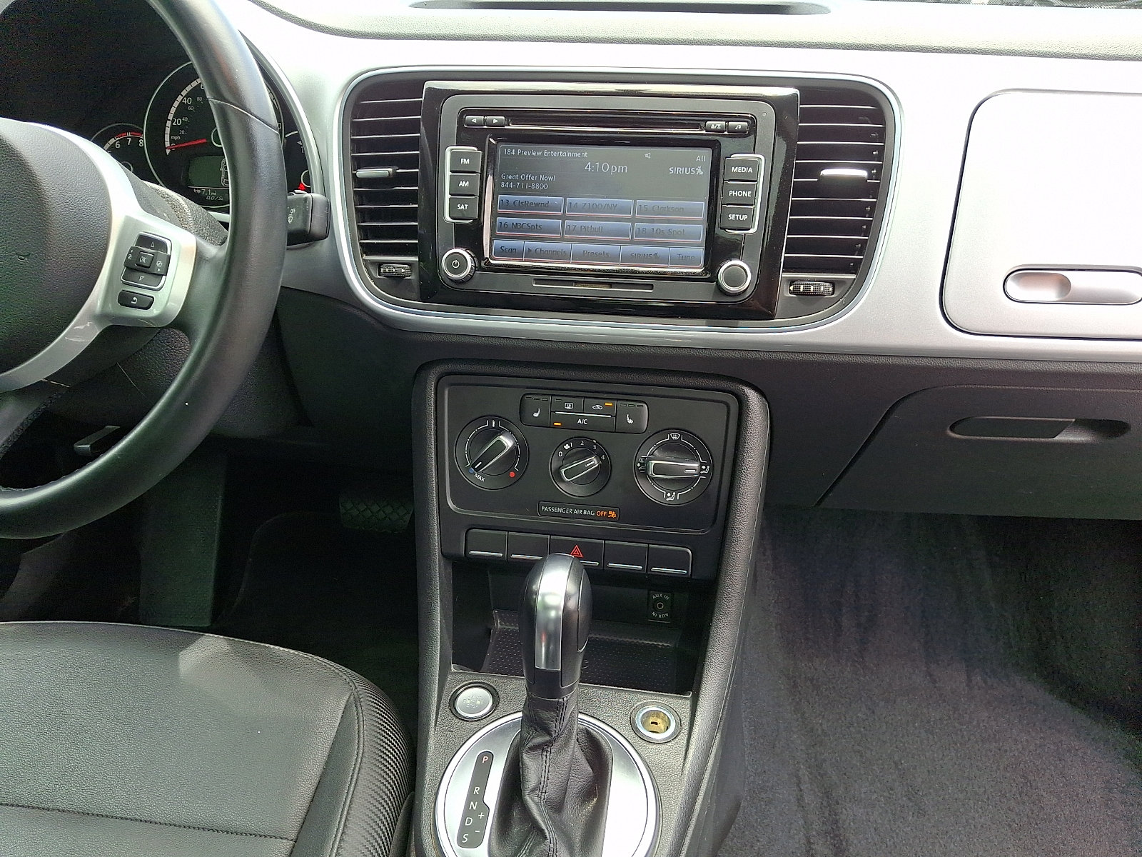 Used 2014 Volkswagen Beetle 2.5 FWD image 15