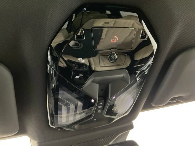 Certified 2025 BMW X3 xDrive30i w/ Premium Package AWD/4WD image 17
