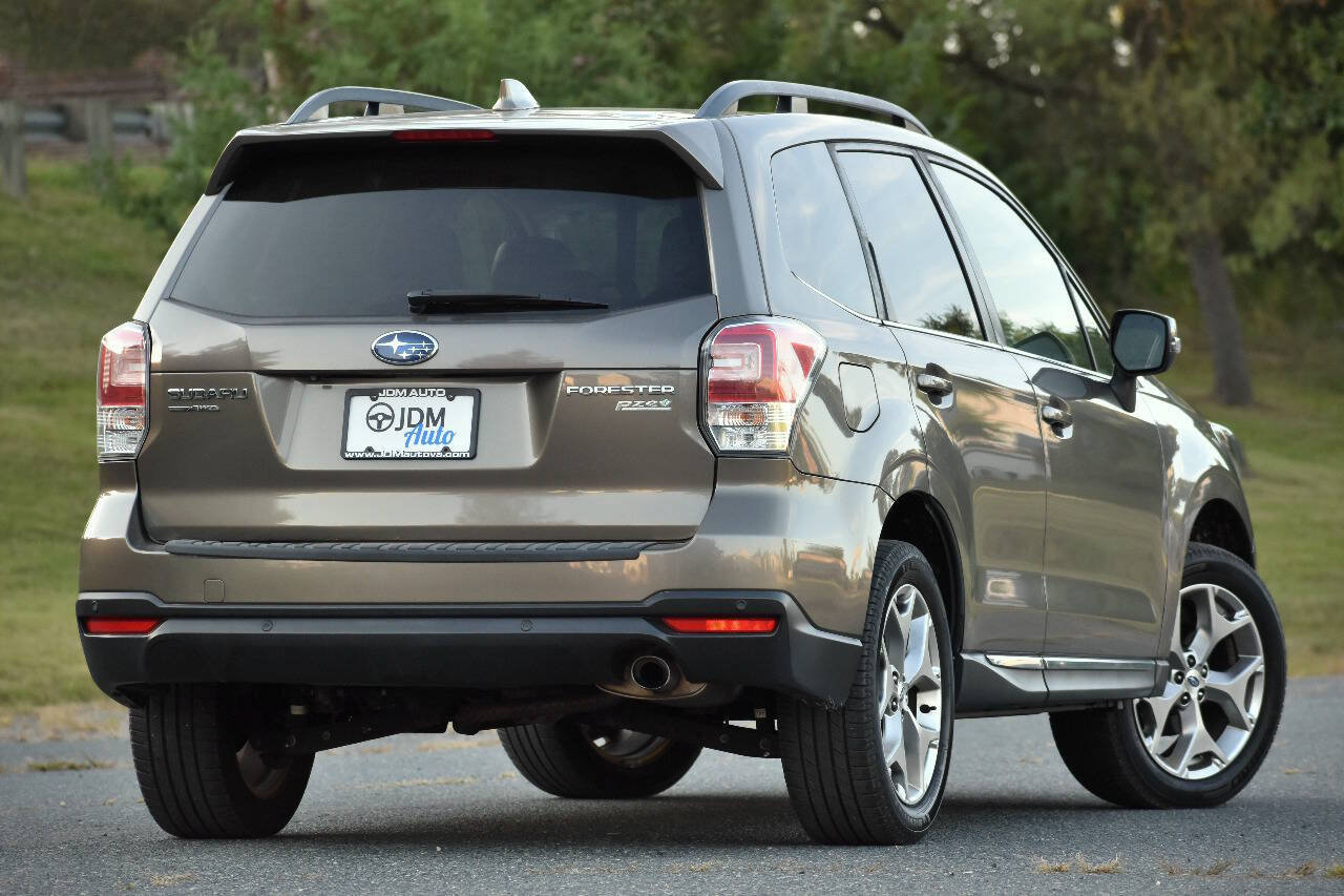 Used 2017 Subaru Forester 2.5i Touring AWD/4WD image 5