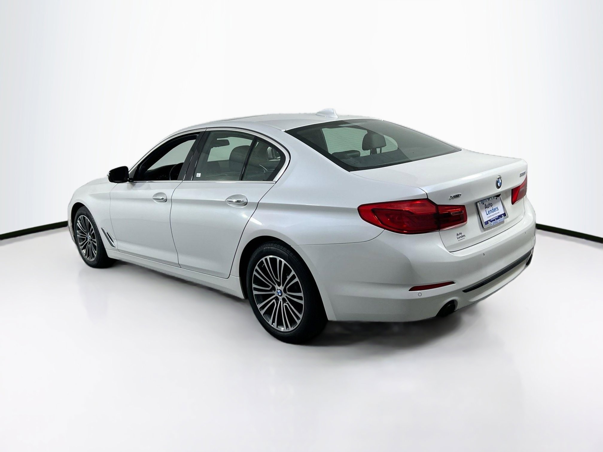 Used 2018 BMW 530i xDrive AWD/4WD image 7