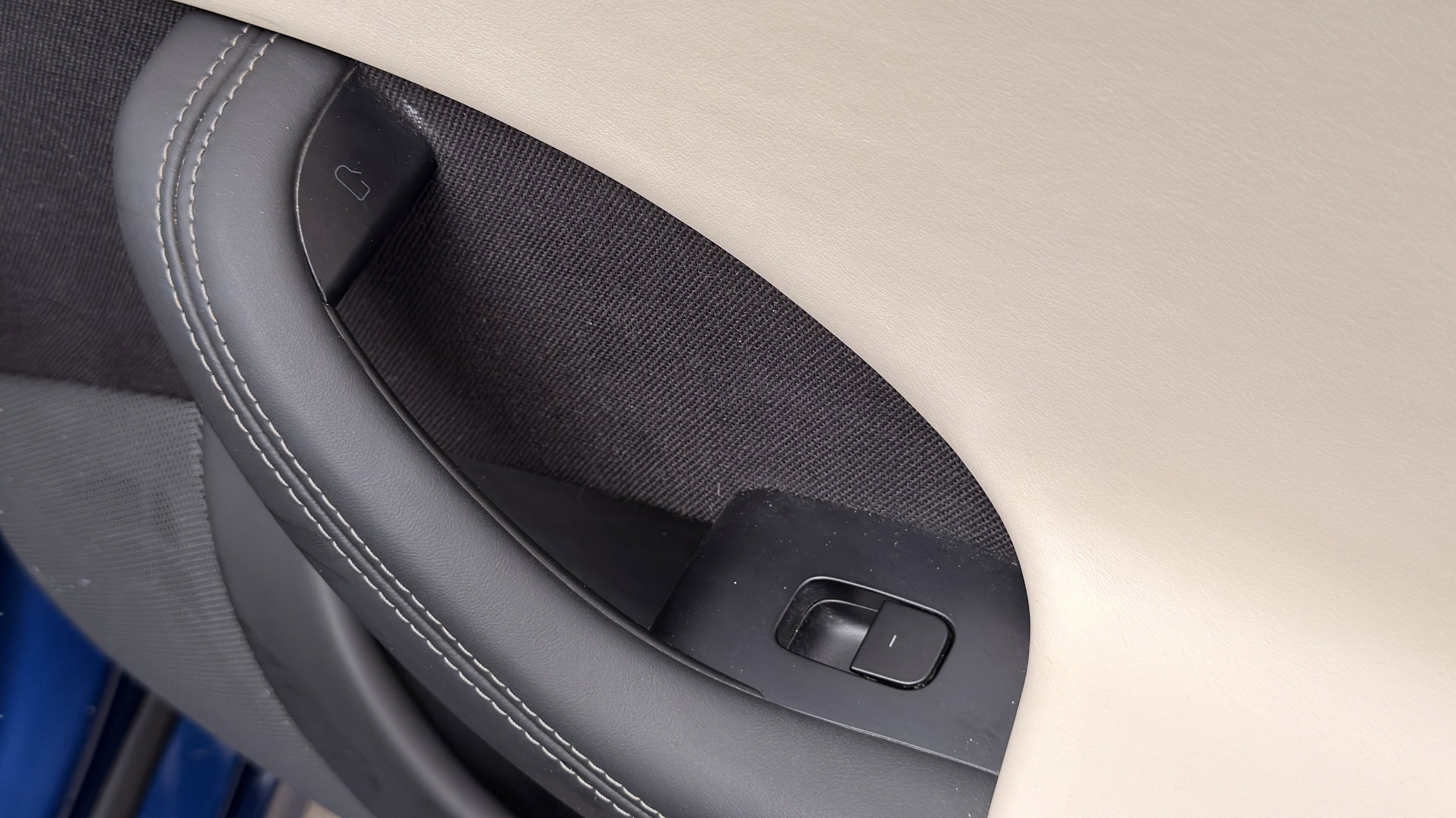 Used 2025 Tesla Model S image 47