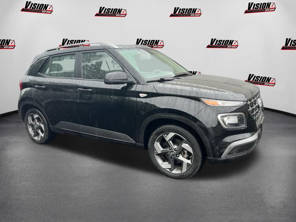 Certified 2024 Hyundai Venue SEL FWD image 2