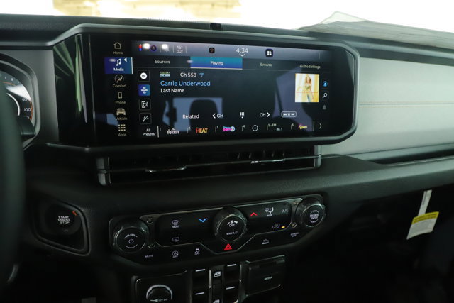 New 2026 Jeep Gladiator Sport image 9