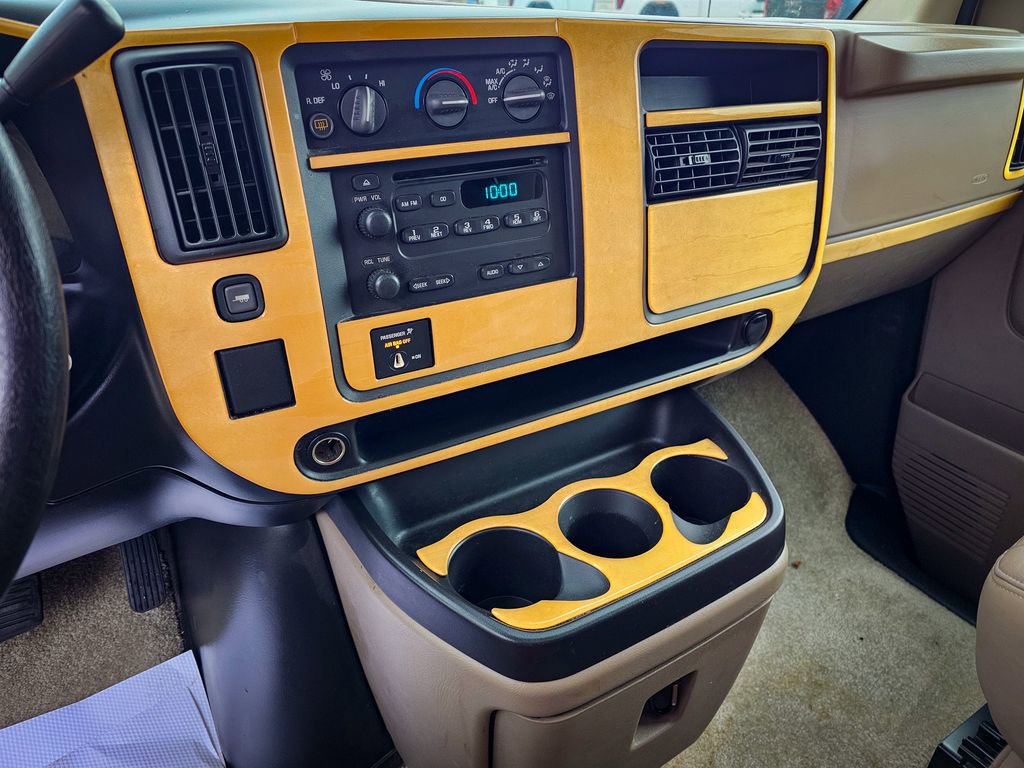 Used 2006 Chevrolet Express 3500 Extended w/ Power and Light Package image 20