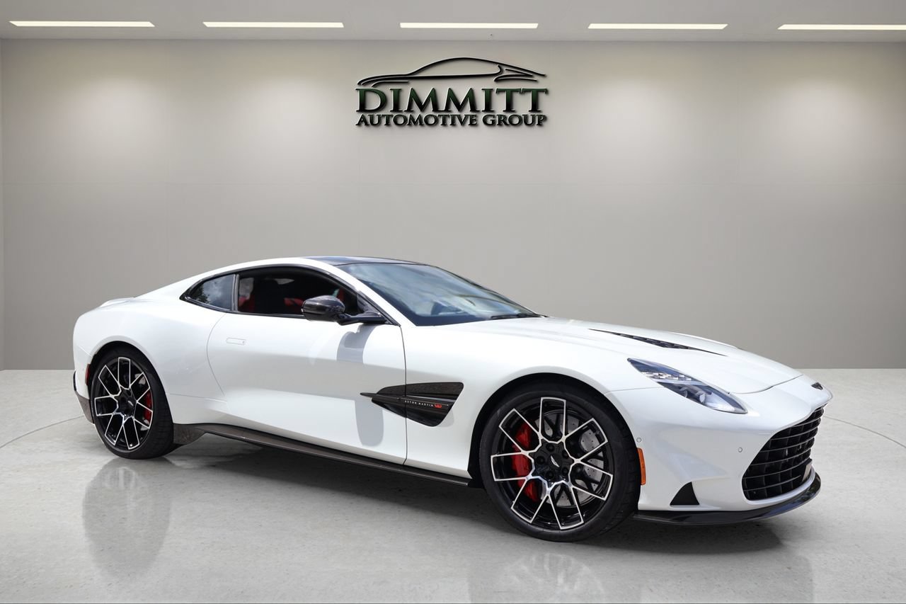 Used 2025 Aston Martin Vanquish RWD image 7