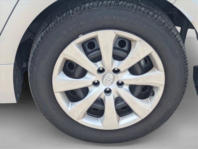 Used 2025 Toyota Corolla LE FWD image 14