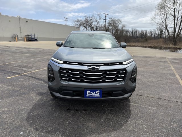 New 2026 Chevrolet Equinox LT image 2