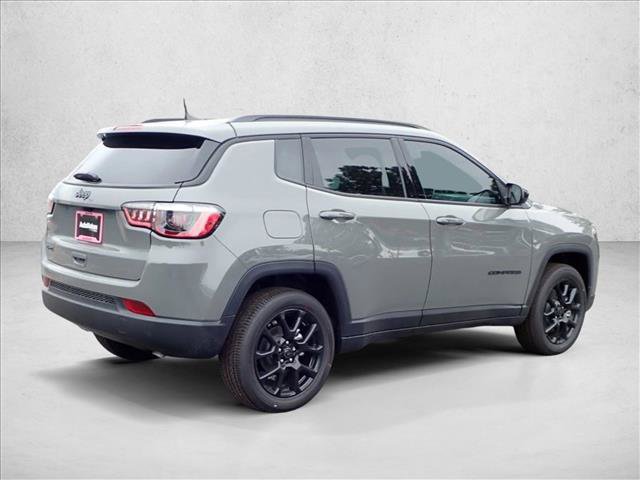 New 2026 Jeep Compass Latitude AWD/4WD image 4