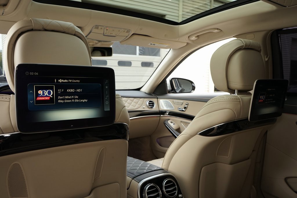 Used 2018 Mercedes-Benz Maybach S 560 4MATIC image 19