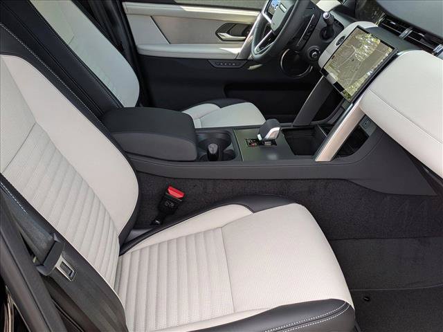 New 2026 Land Rover Discovery Sport Landmark AWD/4WD image 18