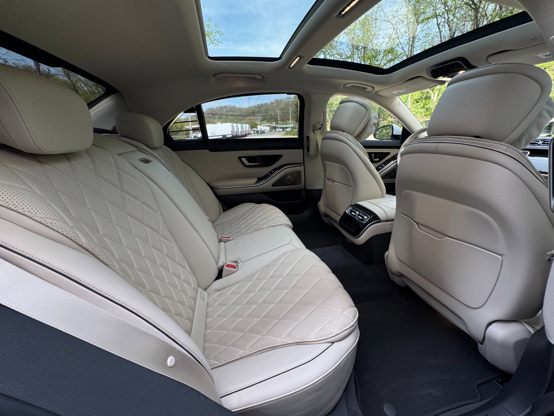 Used 2022 Mercedes-Benz S 580 4MATIC Sedan image 29