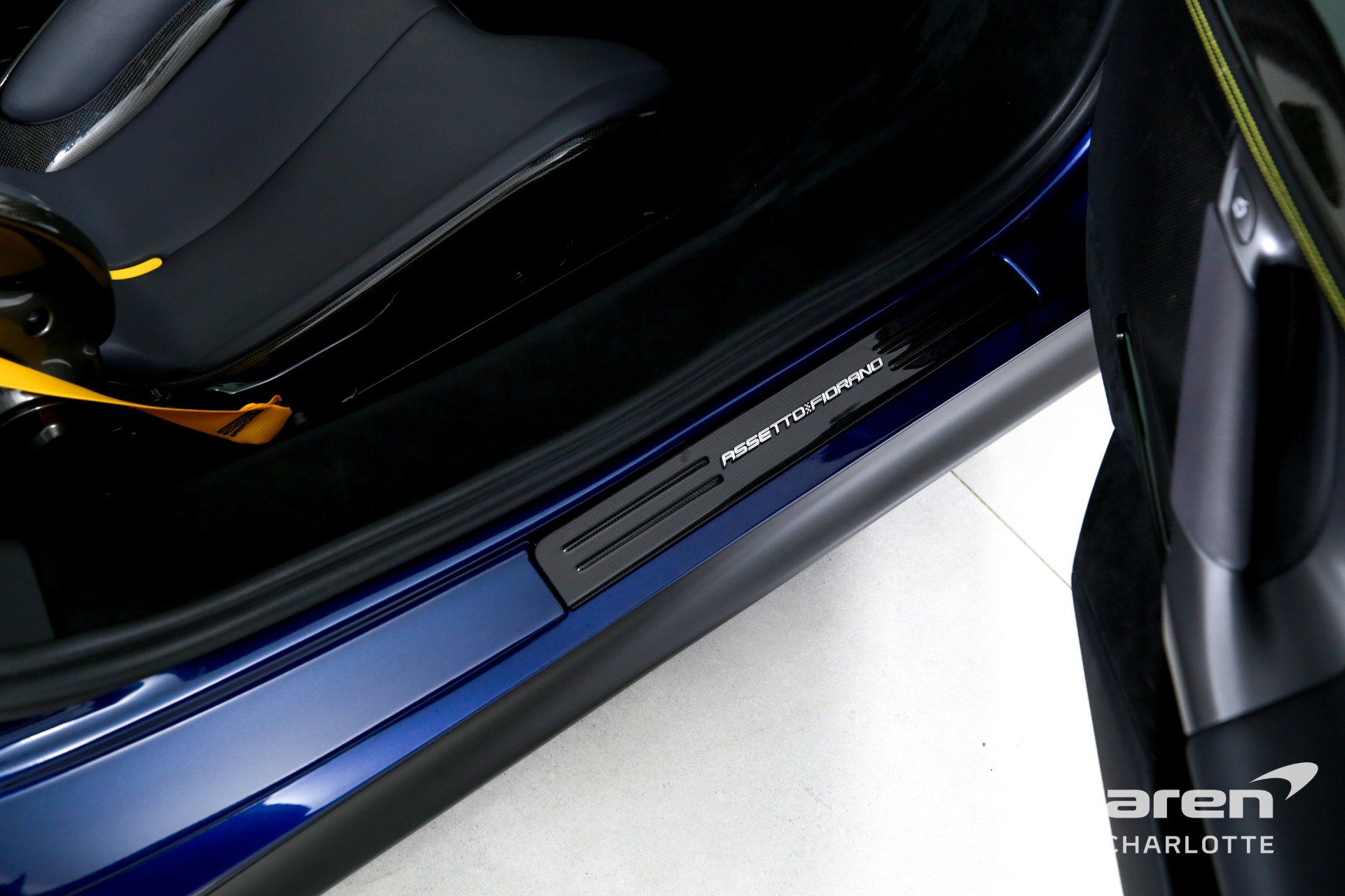 Used 2022 Ferrari SF90 Spider image 22