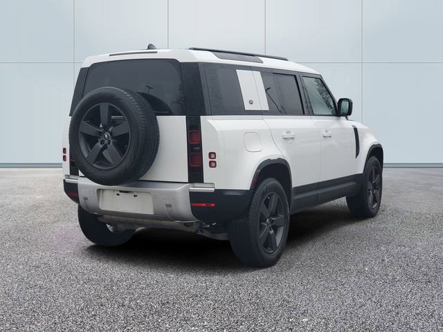 Used 2024 Land Rover Defender 110 S image 4