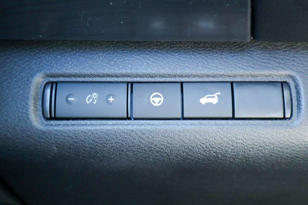 New 2025 Nissan Pathfinder SL image 14