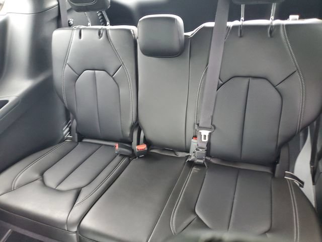 New 2026 Chrysler Pacifica Select w/ S Appearance Package FWD image 10