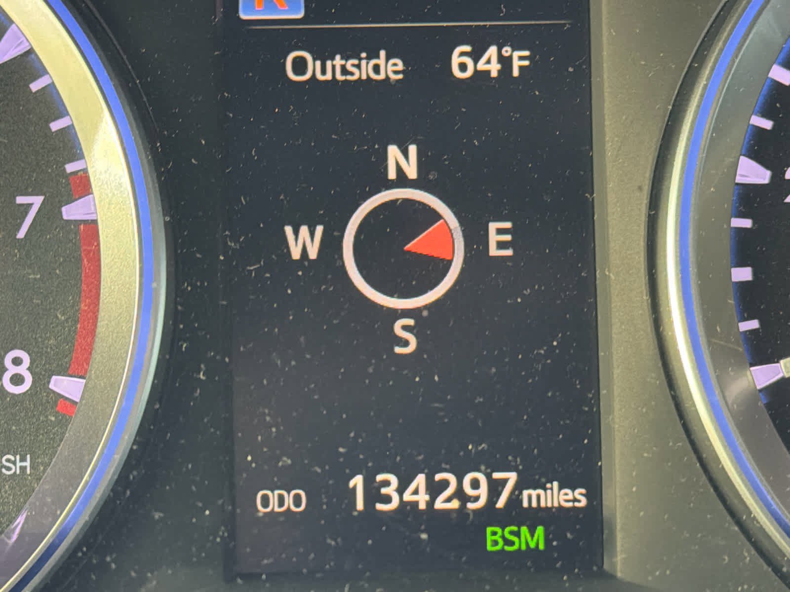 Used 2018 Toyota Highlander SE image 36