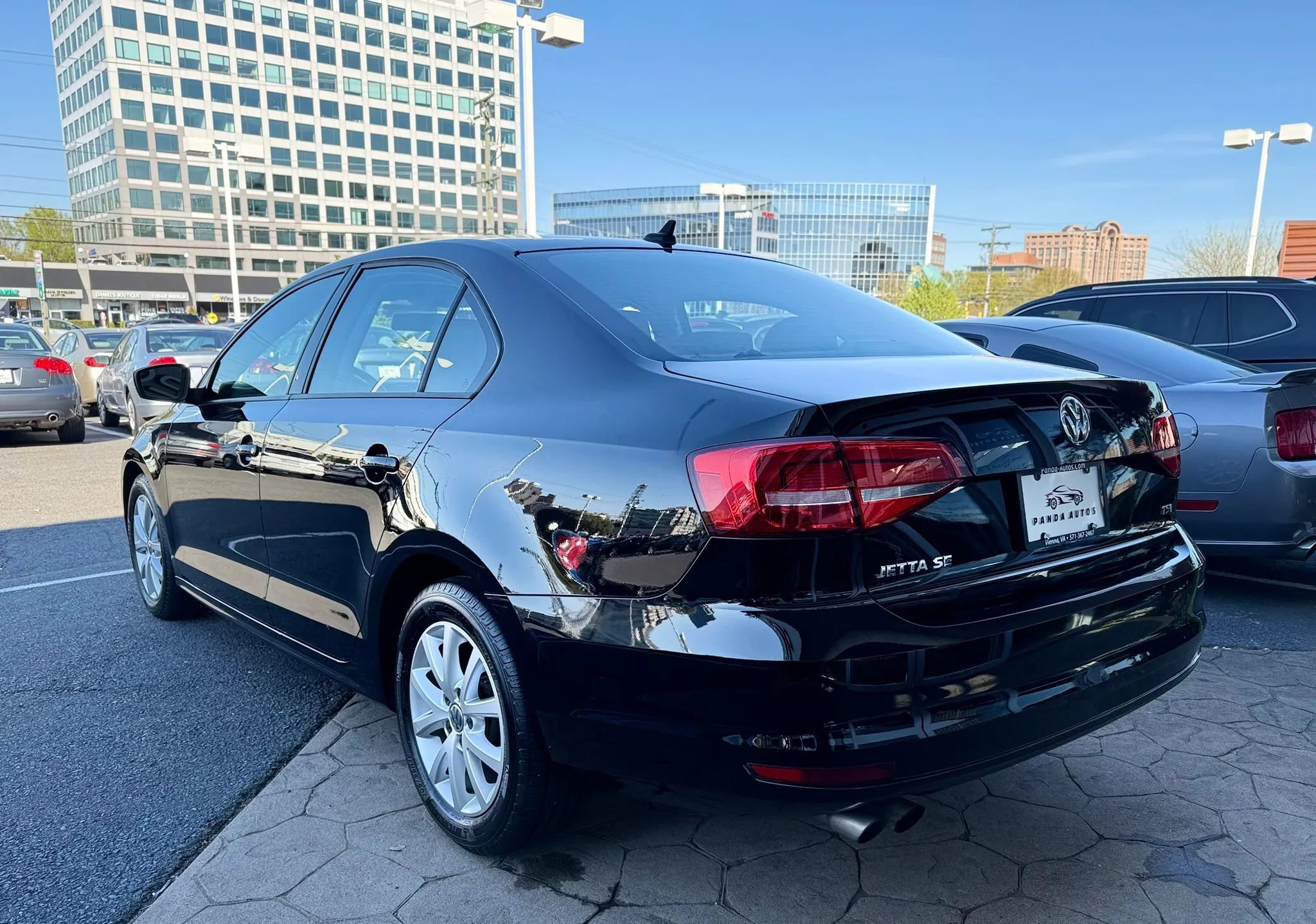 Used 2015 Volkswagen Jetta SE image 5