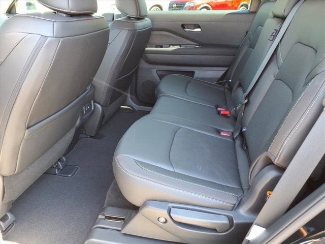 New 2026 Nissan Pathfinder SL AWD/4WD image 5