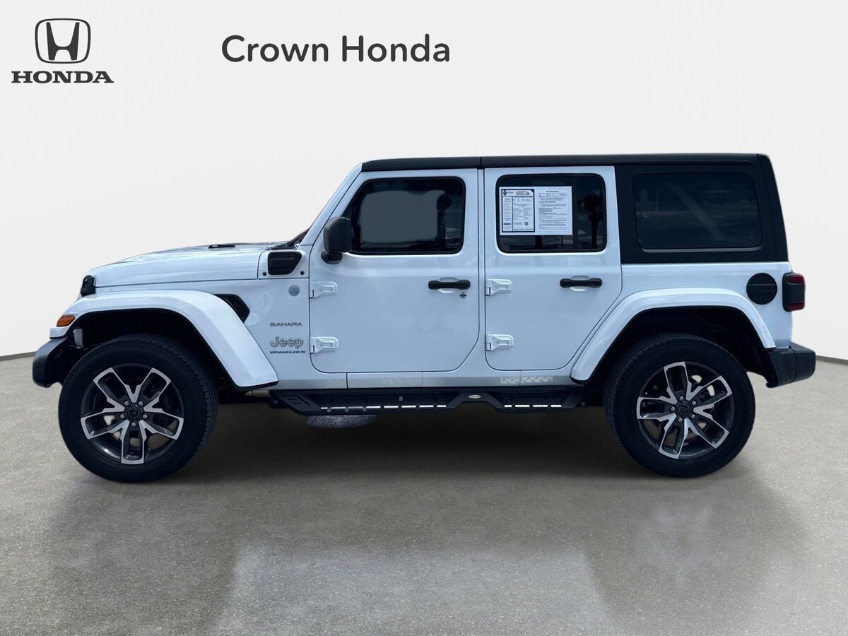 Used 2023 Jeep Wrangler Unlimited Sahara AWD/4WD image 2