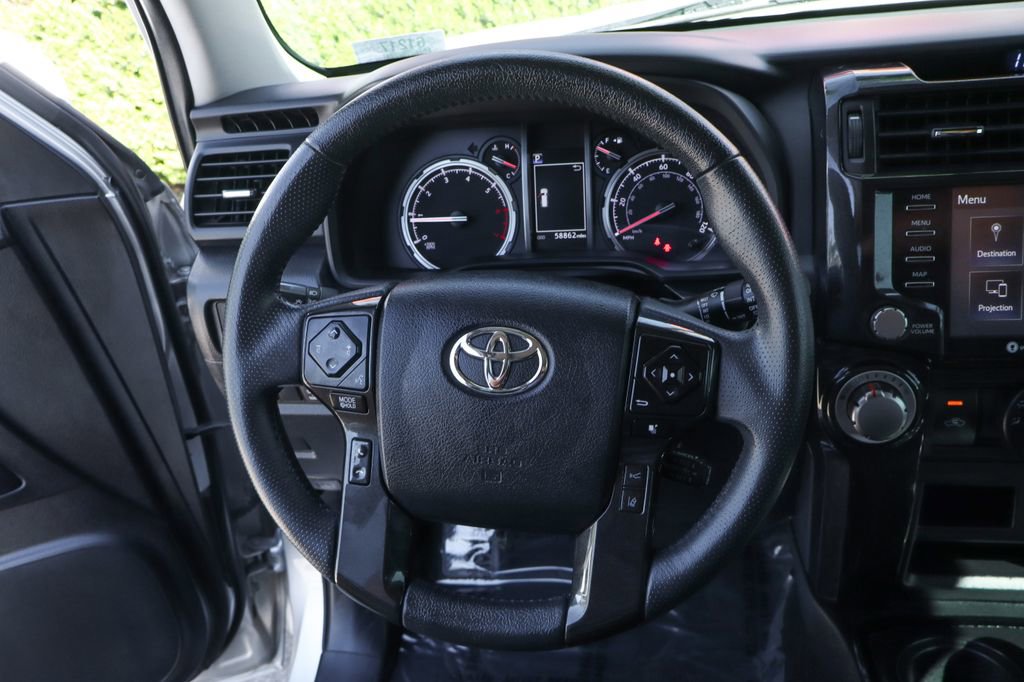 Used 2022 Toyota 4Runner TRD Off-Road Premium w/ Moonroof Package AWD/4WD image 19