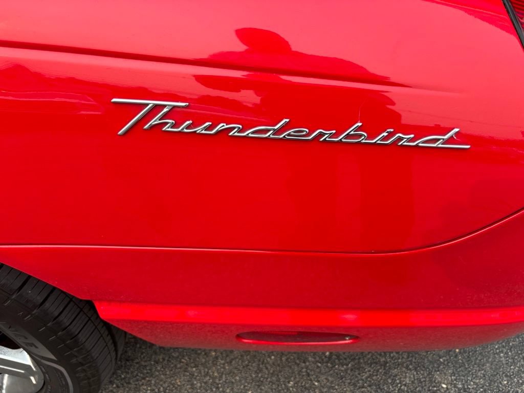 Used 2005 Ford Thunderbird RWD image 12
