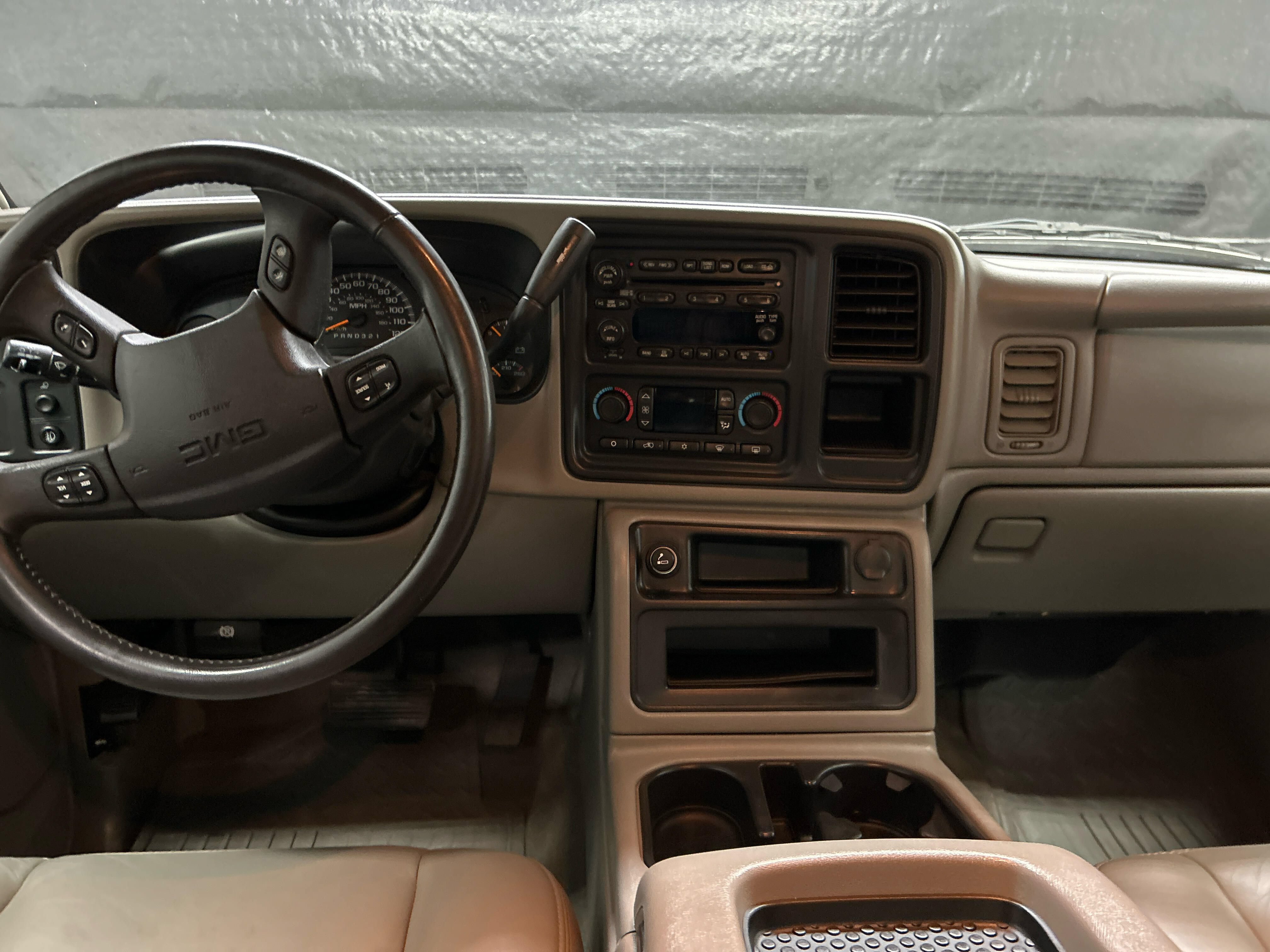 Used 2006 GMC Sierra 1500 SLT w/ Onstar Plus Package RWD image 9