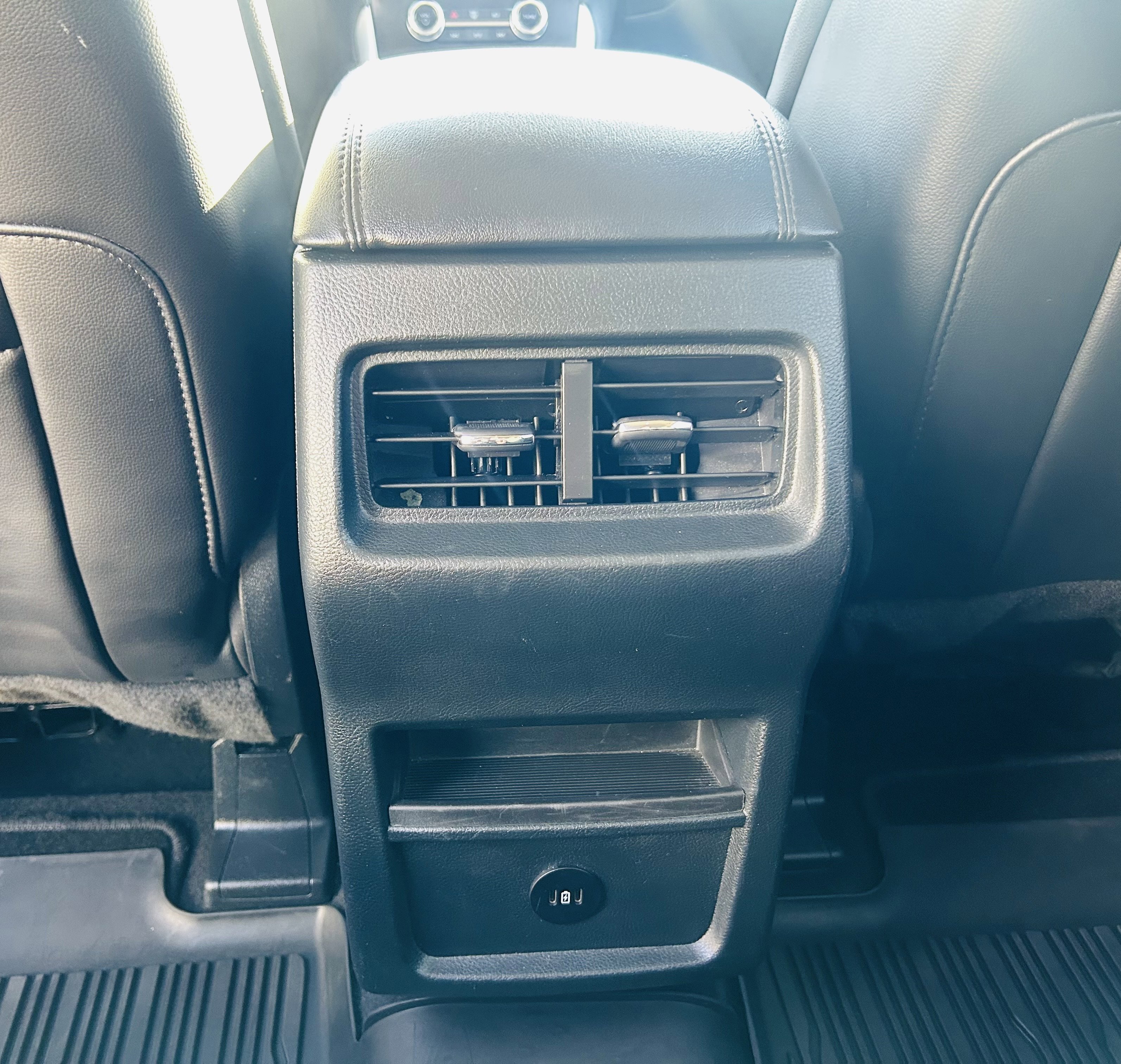 Used 2024 Ford Edge SEL image 14