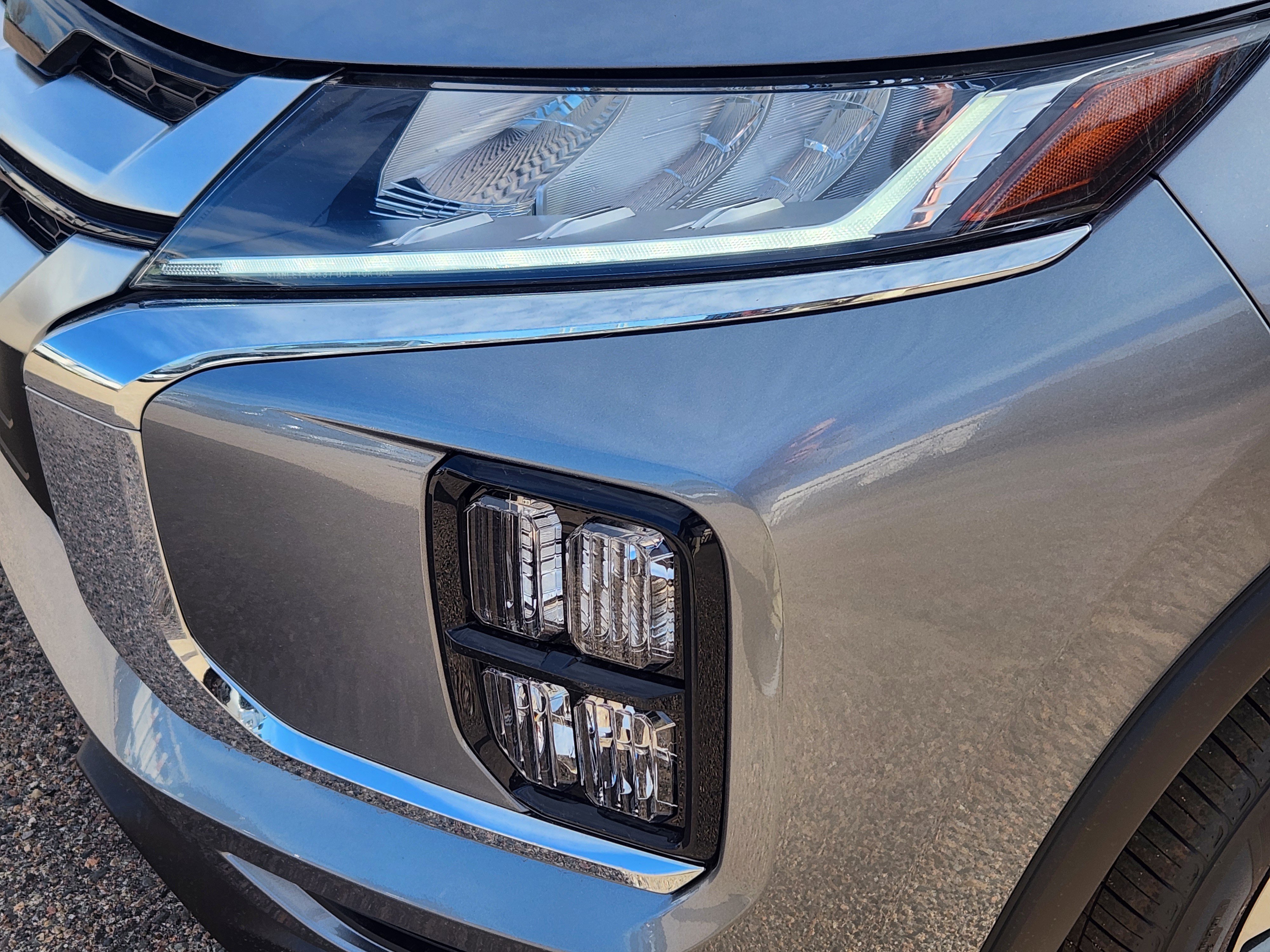 New 2025 Mitsubishi Outlander Sport SE image 5