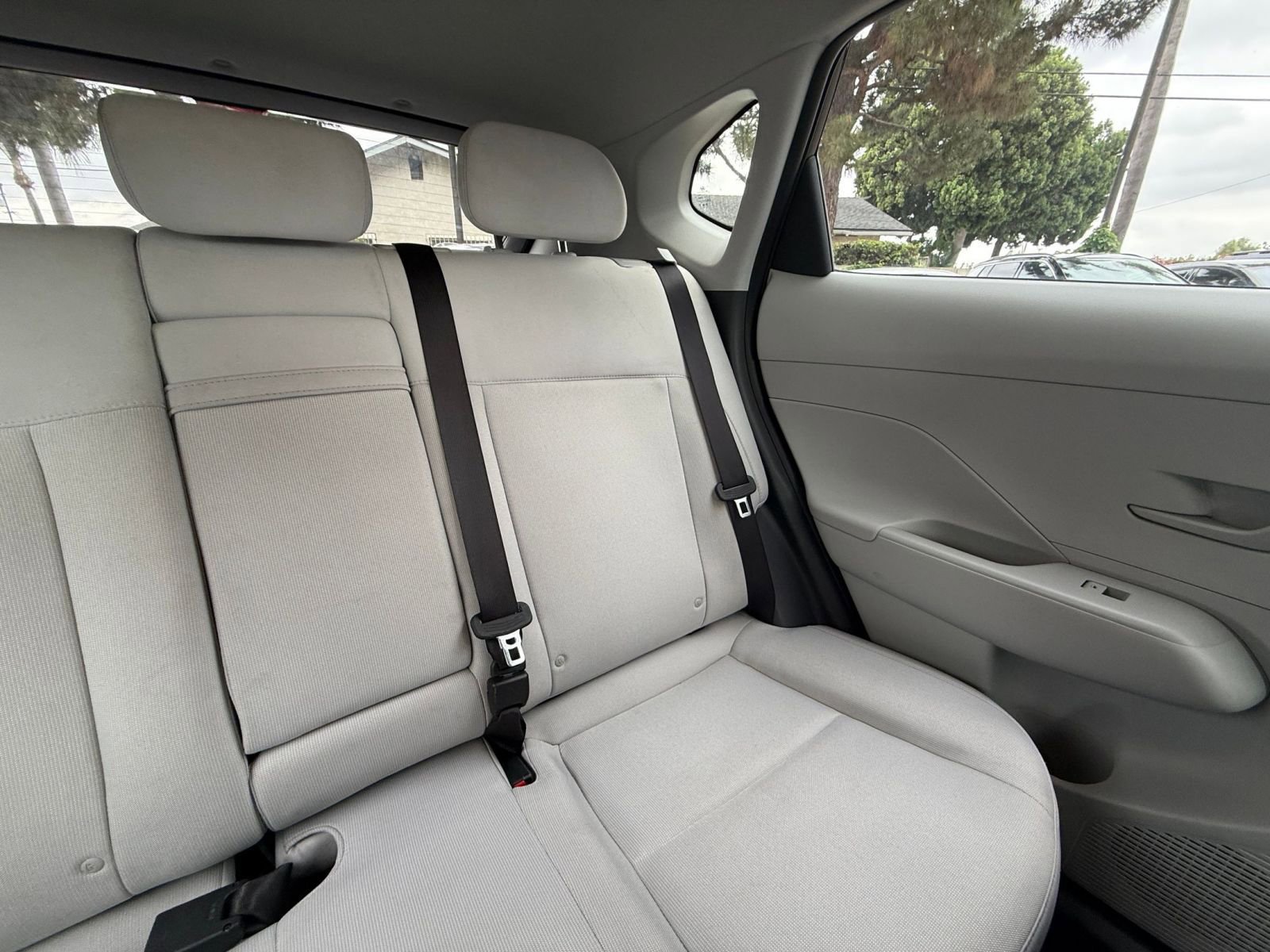 Used 2025 Hyundai Kona SEL image 36