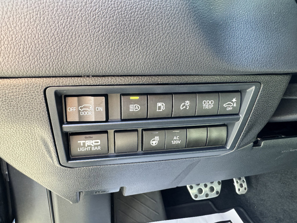 Used 2024 Toyota Sequoia TRD Pro AWD/4WD image 18