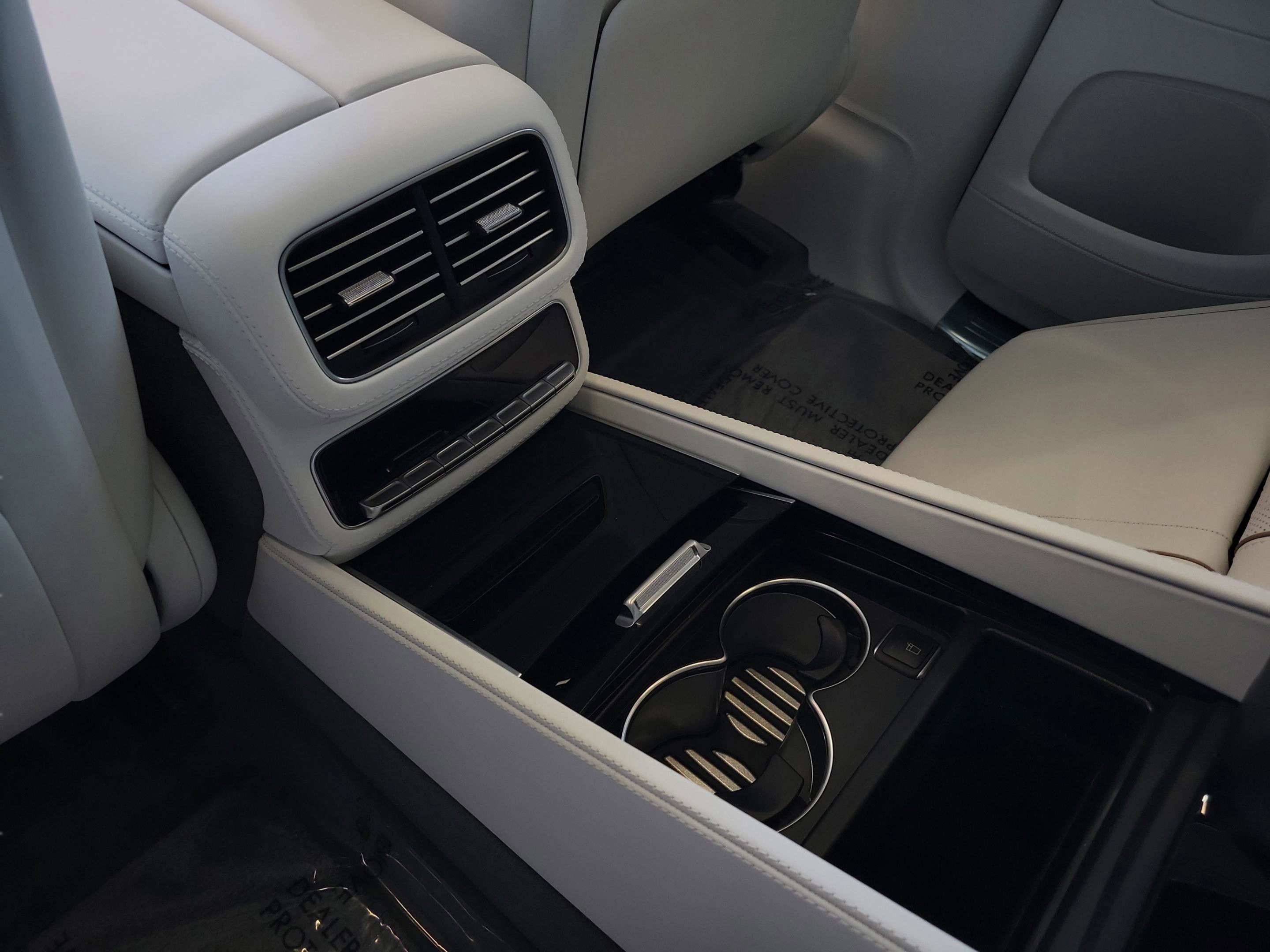 New 2026 Mercedes-Benz Maybach GLS 600 4MATIC image 9