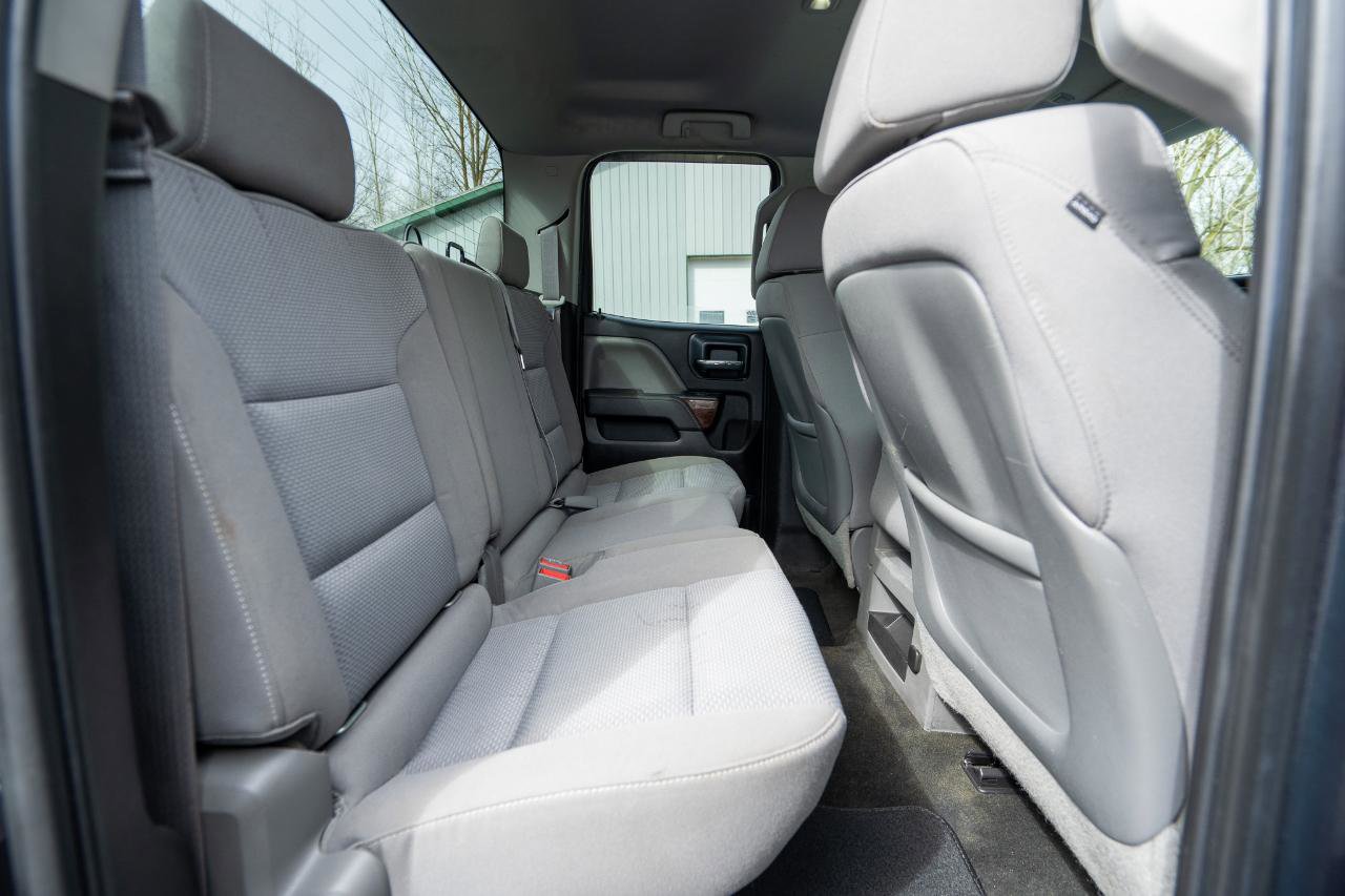 Used 2015 GMC Sierra 2500 SLE w/ SLE Preferred Package image 19