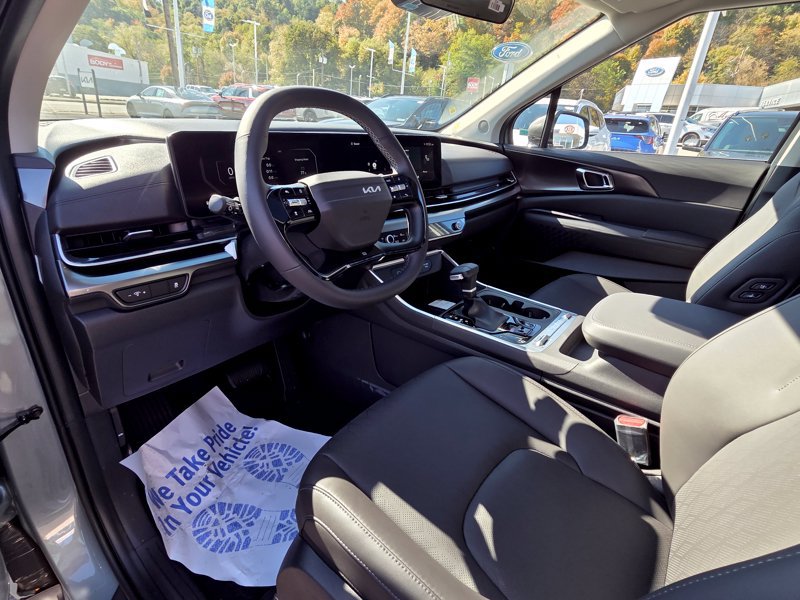 New 2027 Kia Carnival SX w/ Dark Edition Package FWD image 27