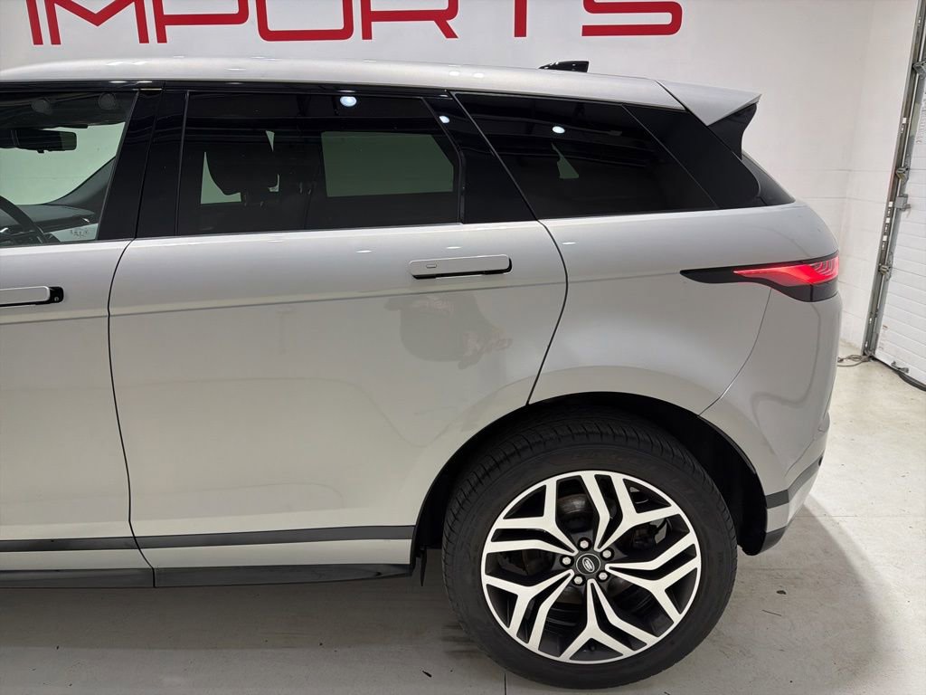 Used 2022 Land Rover Range Rover Evoque R-Dynamic S image 6