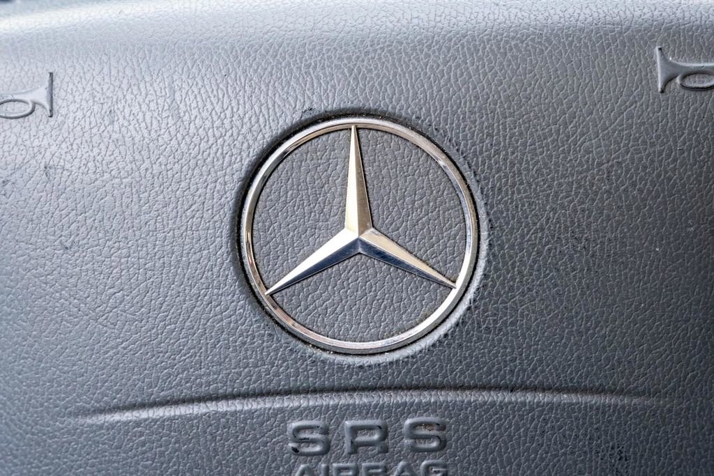 Used 2002 Mercedes-Benz E 320 4MATIC Sedan image 19