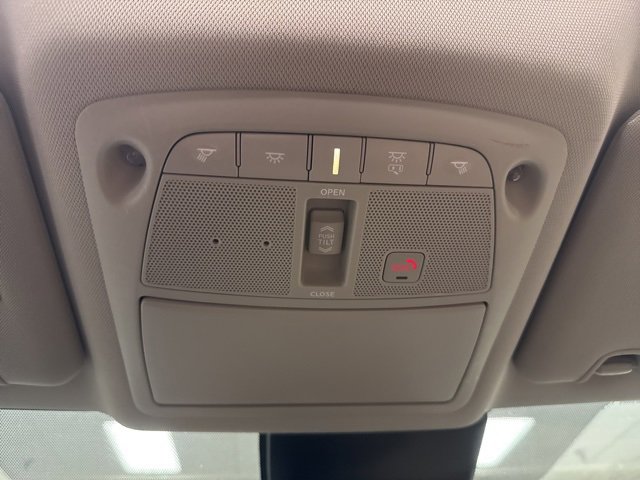 Used 2019 Nissan Rogue SL w/ Premium Package image 35