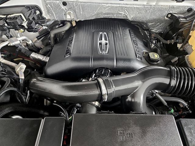 Used 2017 Lincoln Navigator L Reserve AWD/4WD image 30