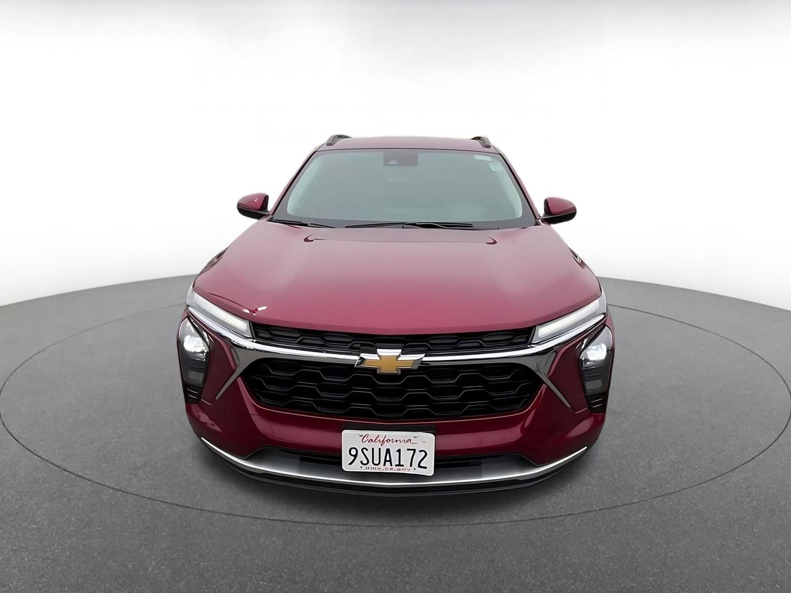 Used 2025 Chevrolet Trax LT w/ LT Convenience Package image 4