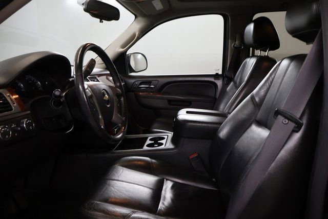 Used 2012 Chevrolet Suburban LT image 11