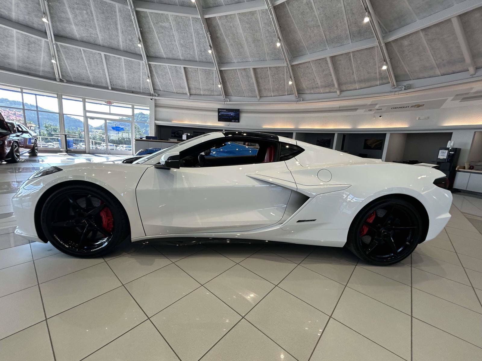 Used 2025 Chevrolet Corvette E-Ray AWD/4WD image 4