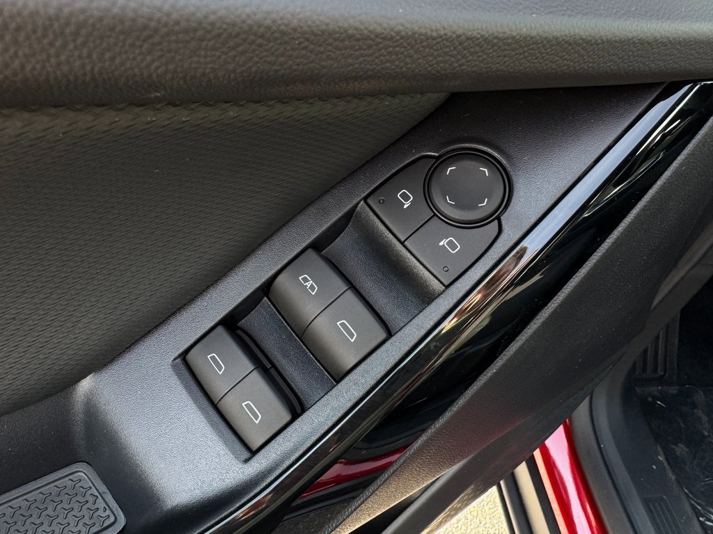 New 2026 Chevrolet Equinox LT w/ LPO, Floor Liner Package image 12