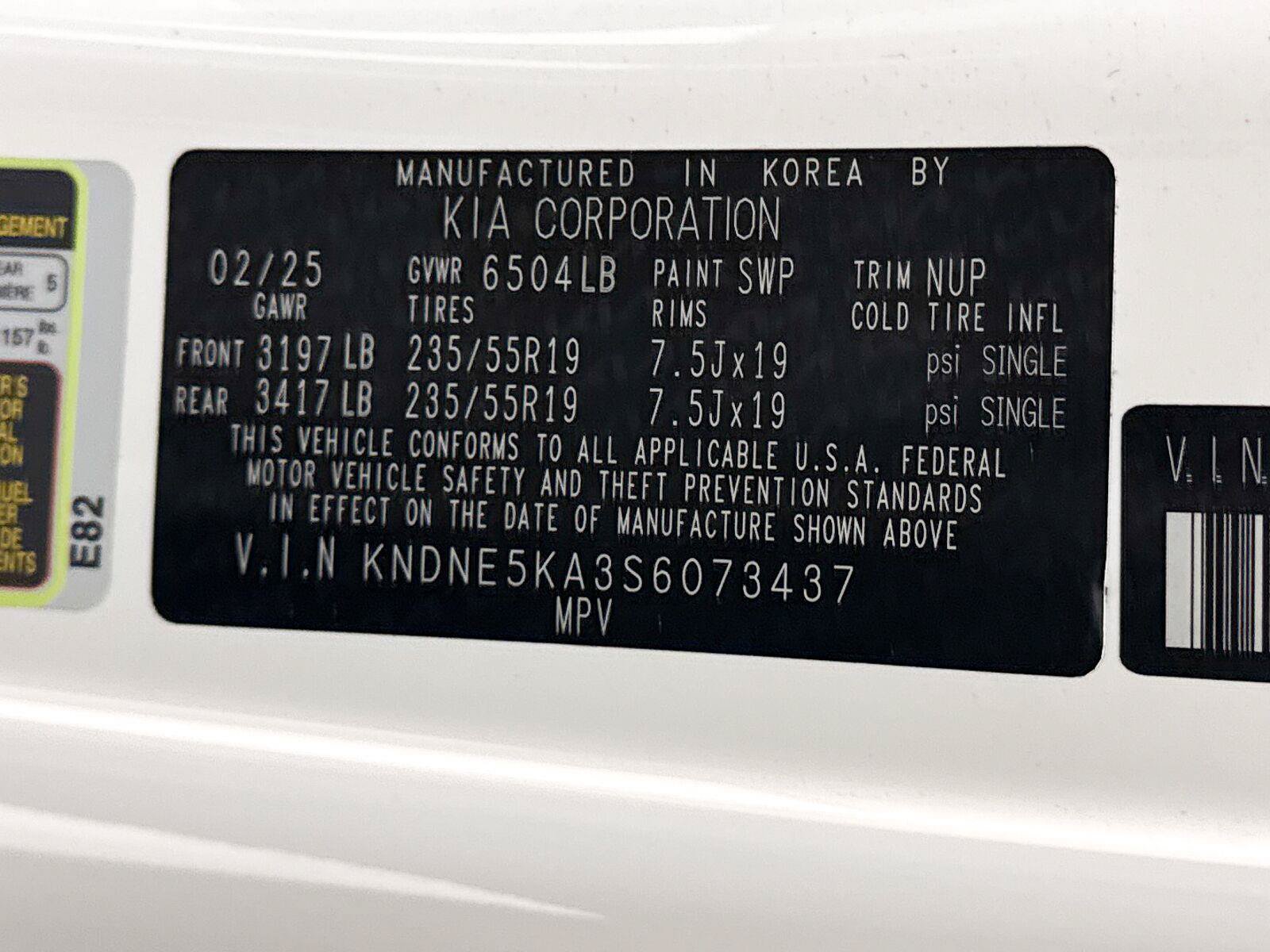 Used 2025 Kia Carnival SX Prestige FWD image 42