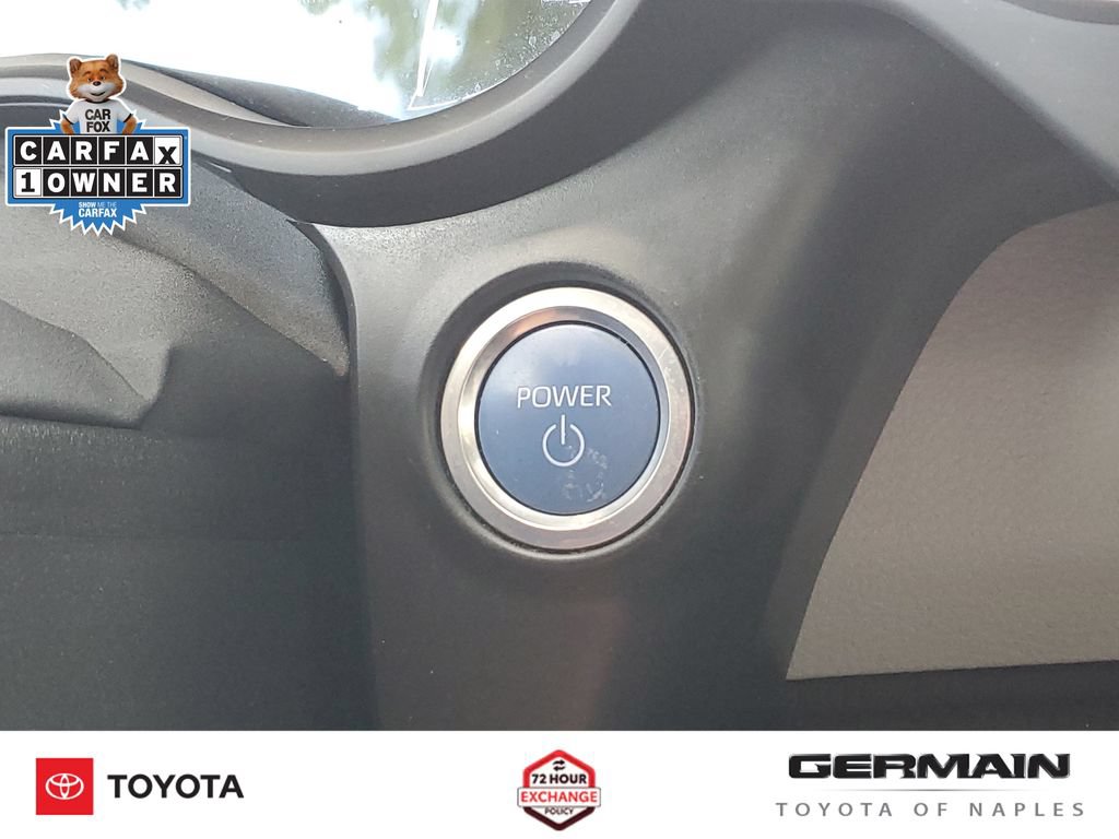 Used 2023 Toyota Sienna LE FWD image 34